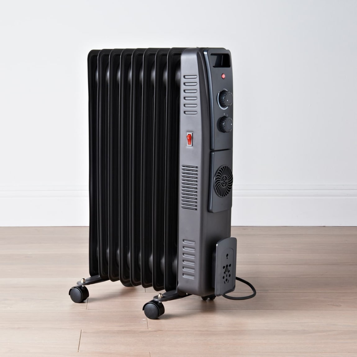 359767-blaupunkt-9-fin-turbo-oill-filled-radiator-2