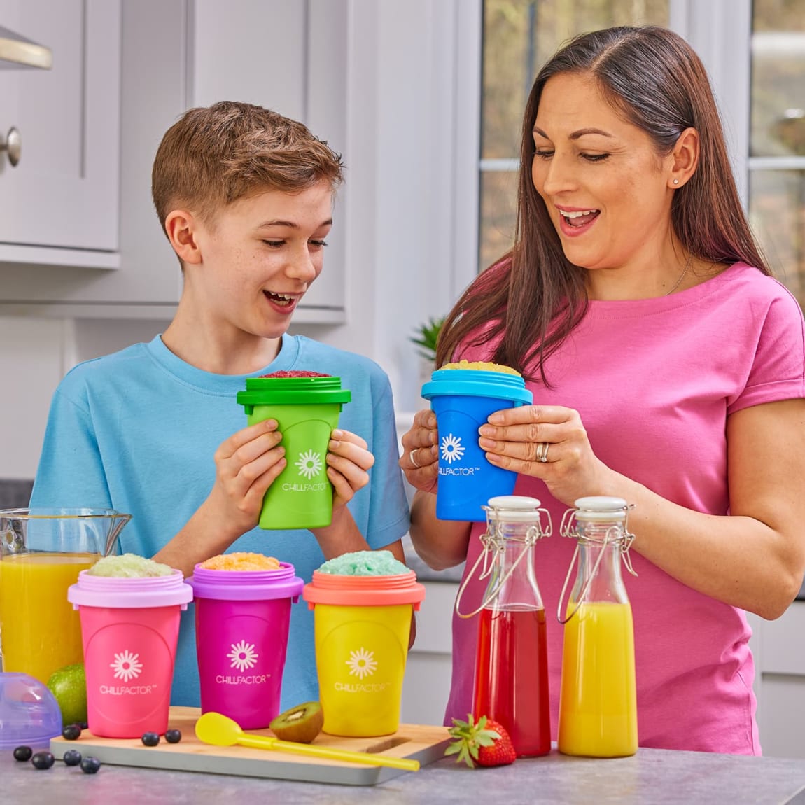 361045-chill-factor-slushy-maker-18