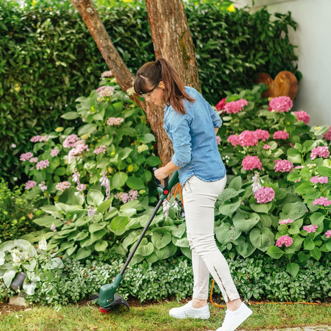 365994-bosch-easy-grass-cut-3