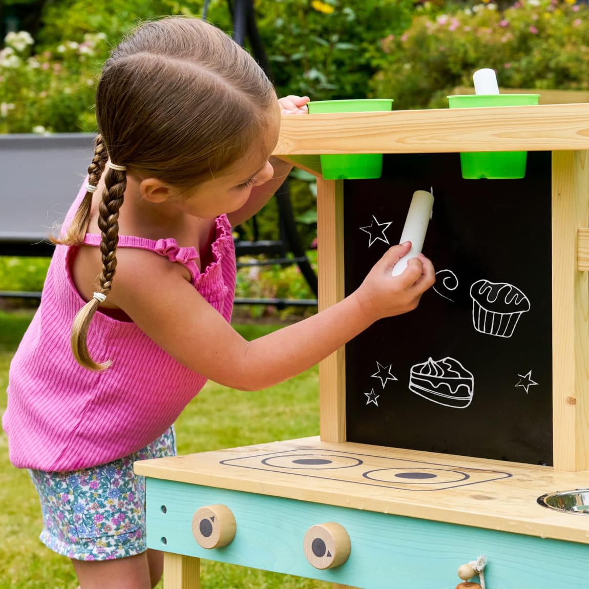 368545-little-cook-mud-kitchen-4