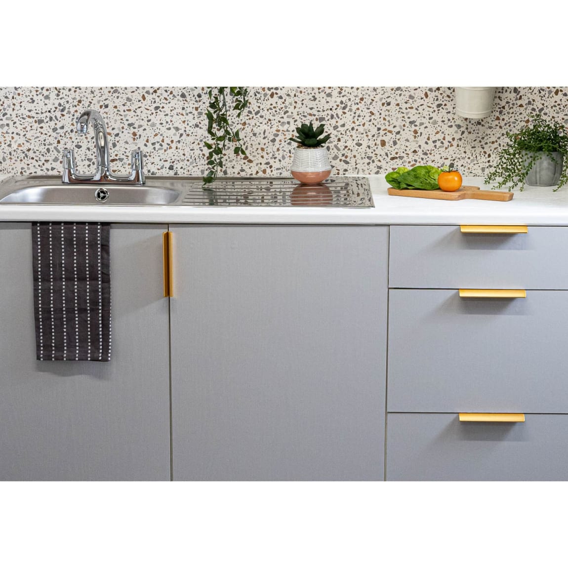 377885-dc-fix-padstow-grey-wood-self-adhesive-vinyl-67_5cm-x-2m-wallpaper