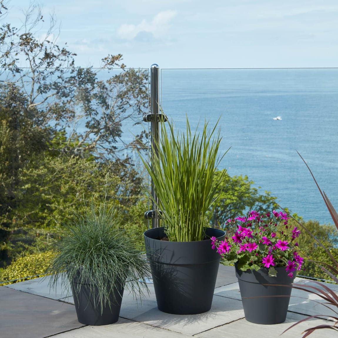 378389-385058-381595-soho-planter-charcoal-38cm-28cm-17cm-2