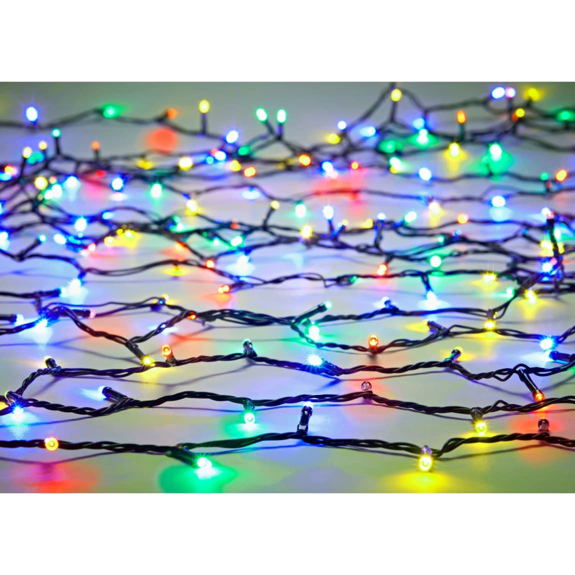 379213-379217-379220-eveready-solar-powered-led-string-lights-multicolour