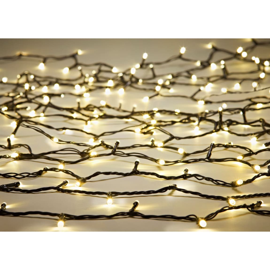 379215-379218-379223-eveready-solar-powered-led-string-lights-warm-white