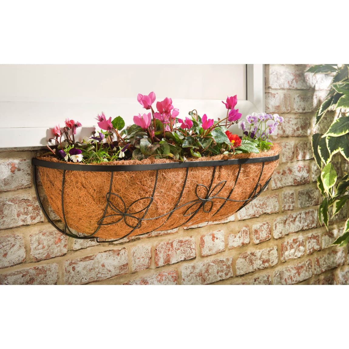 380040-decorative-window-basket-3