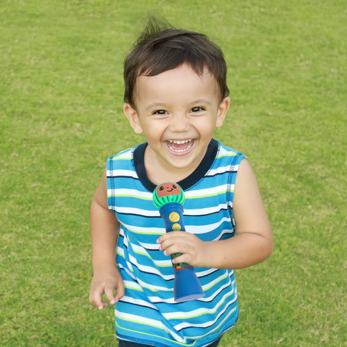 384912-cocomelon-microphone-4