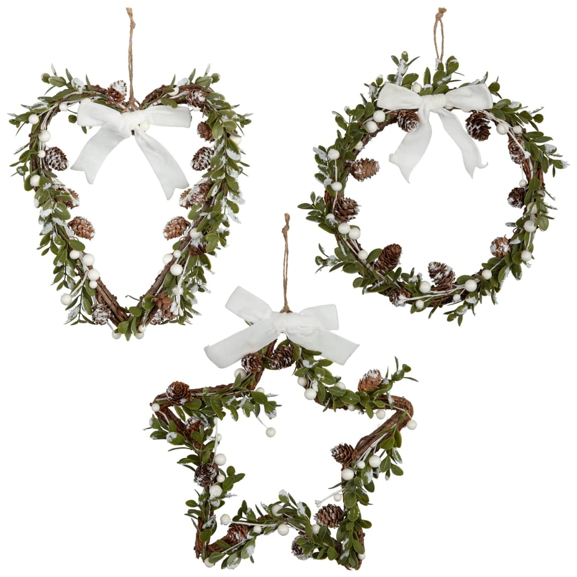 386982-accorn-wreath-with-ribbon-group