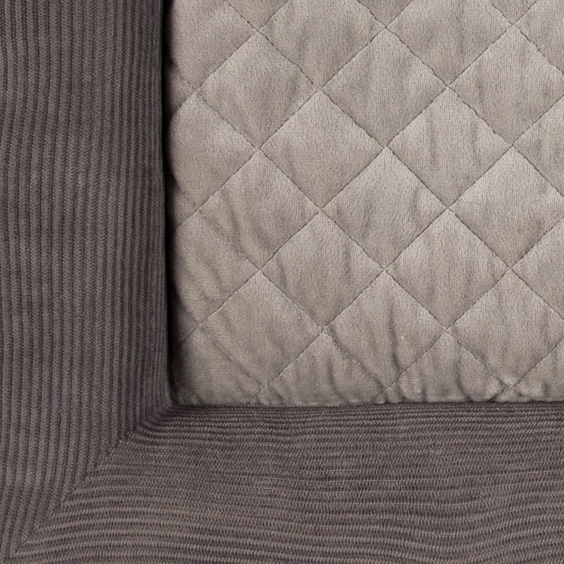 399894-387408-self-heating-thermal-create-pet-mat