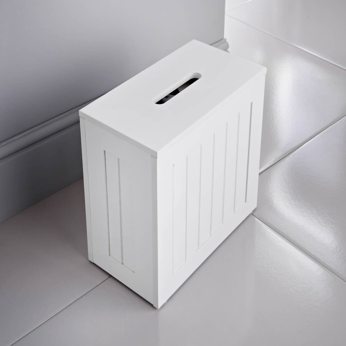 389088-384014-maine-storage-box-white-2
