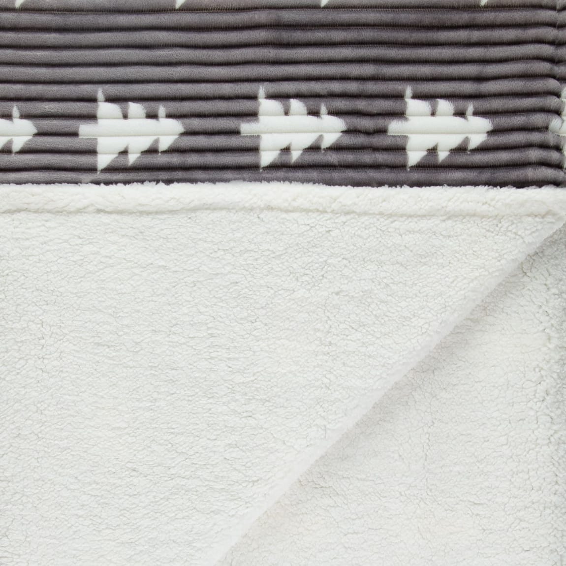 389434-christmas-at-home-christmas-tree-throw-with-sherpa-grey-3