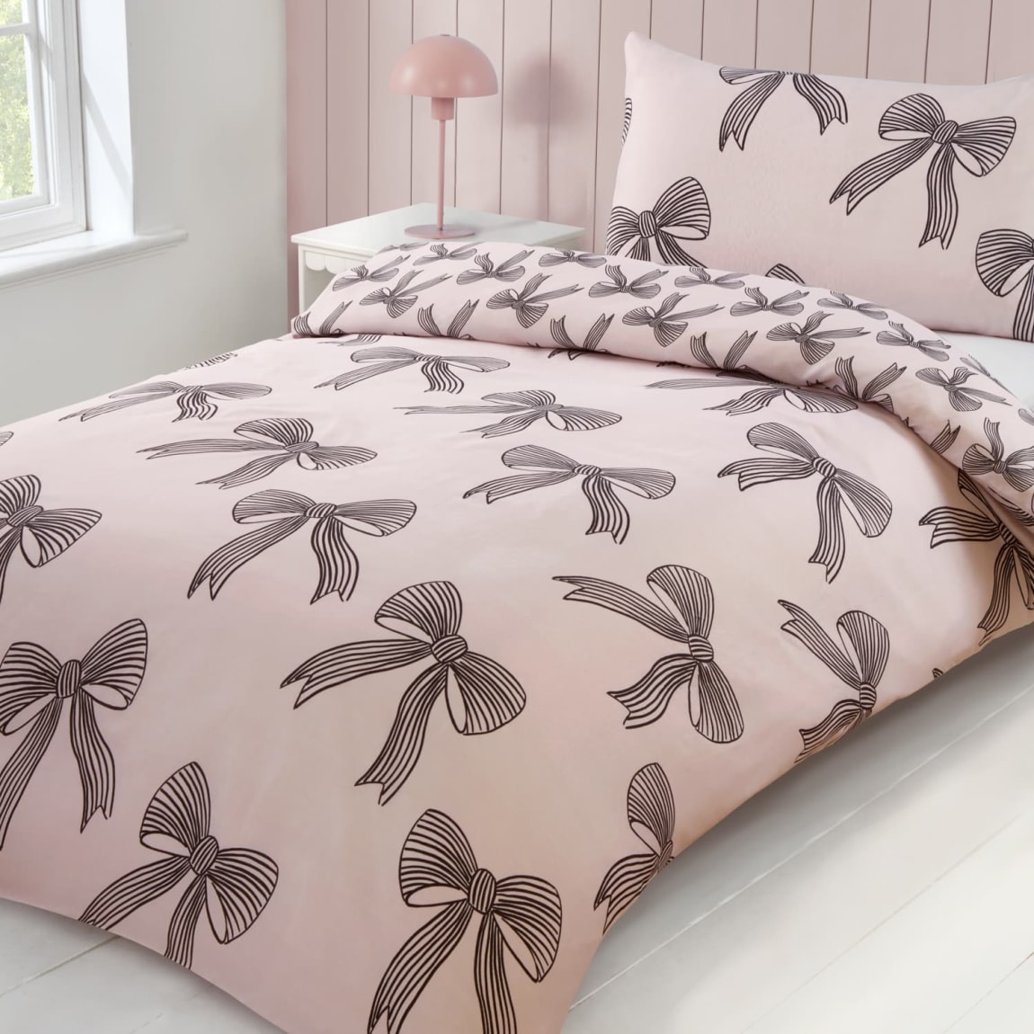 389683-older-pink-prints-bows-duvet-set