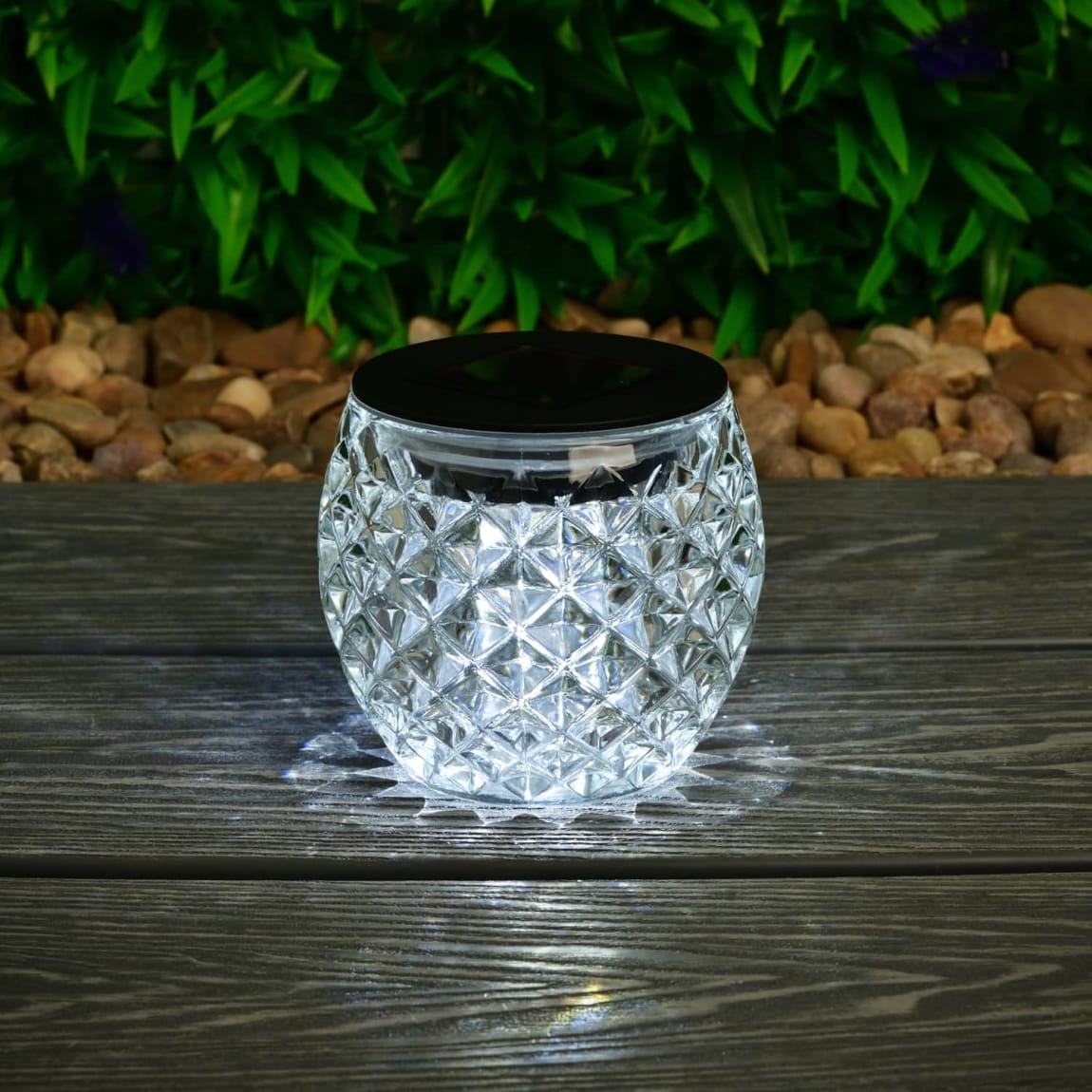 393032-solar-powered-faceted-glass-table-light