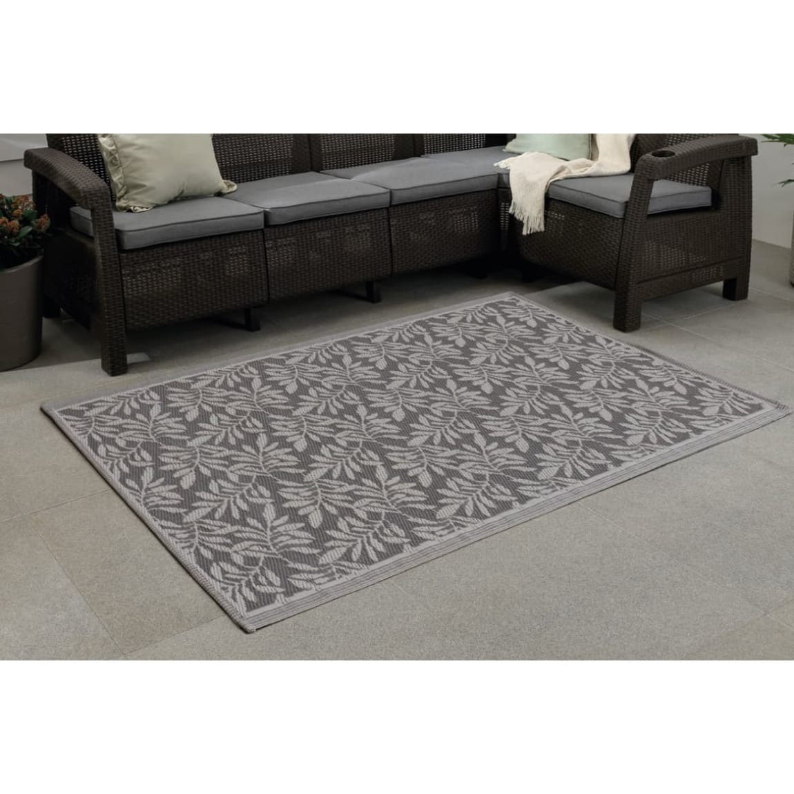 393557-outdoor-rug-1_2x1_8m-grey-leaf