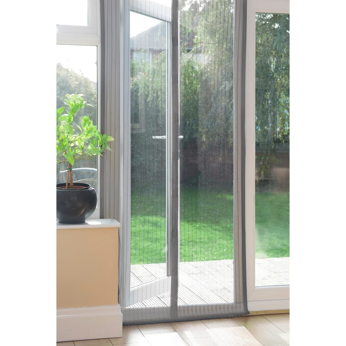 394301-magnetic-insect-door-screen-black