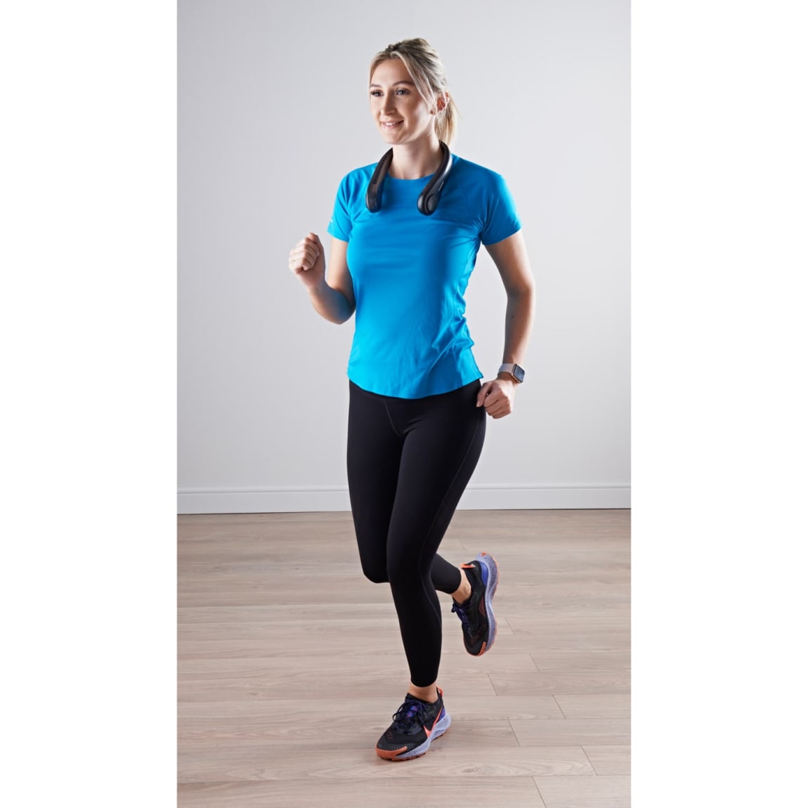 395251-blaupunkt-cordless-neck-band-fan-black-2