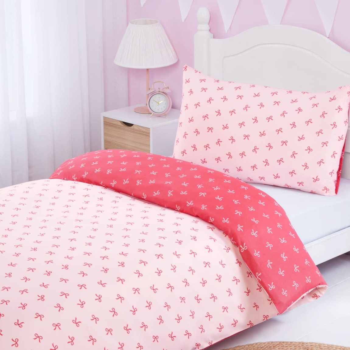 396664-fun-girls-bow-design-single-duvet-set