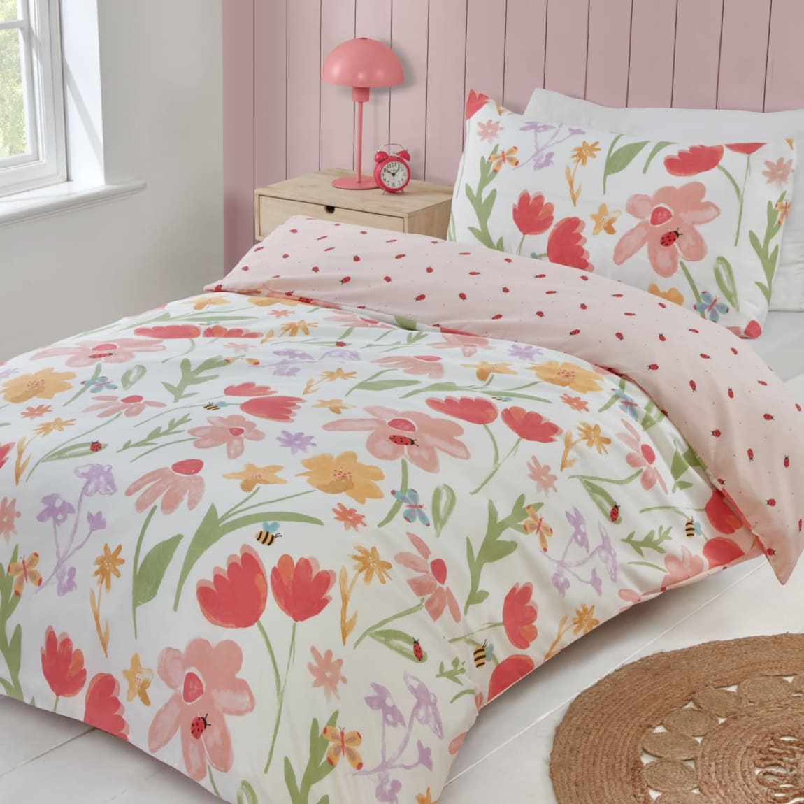 396664-fun-girls-floral-duvet-set