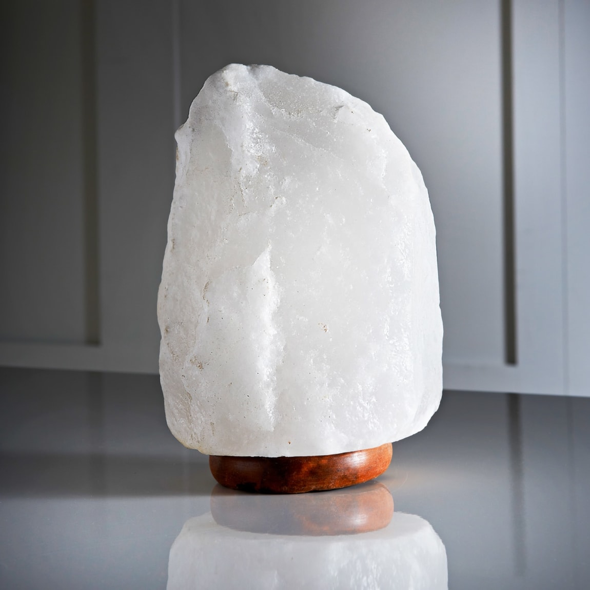 398793-white-himalayan-salt-lamp-2