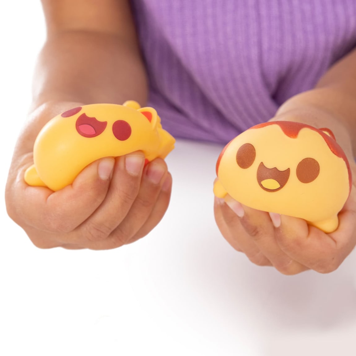 402808-aphmau-mystery-meemeows-squishy-figure-10