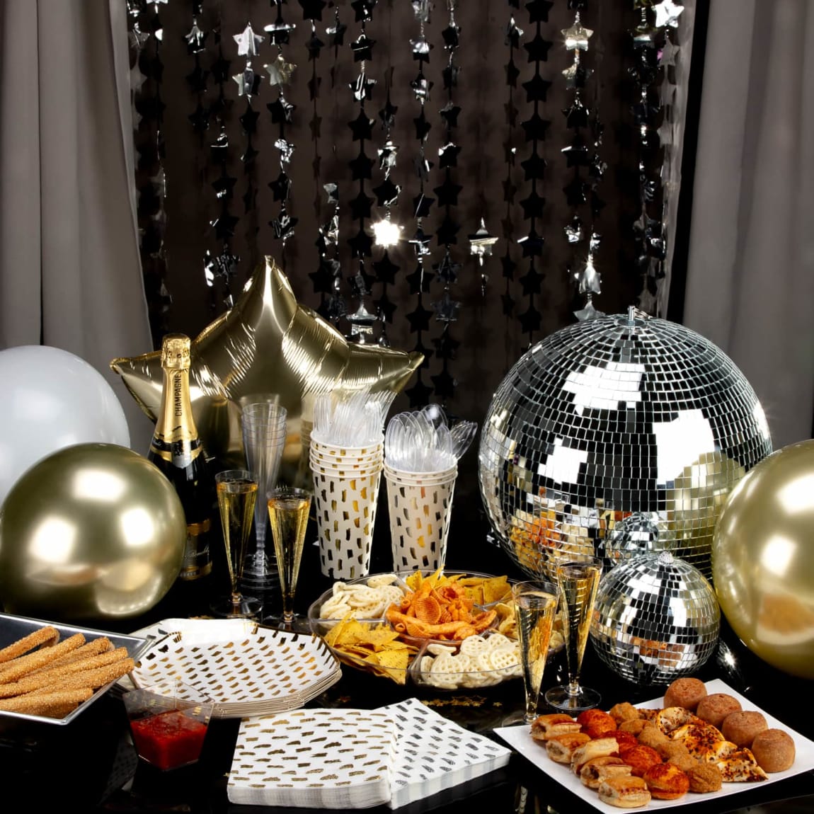 403704-403745-403804-403802-403803-403712-403744-403750-403720-403715-403714-lifestyle