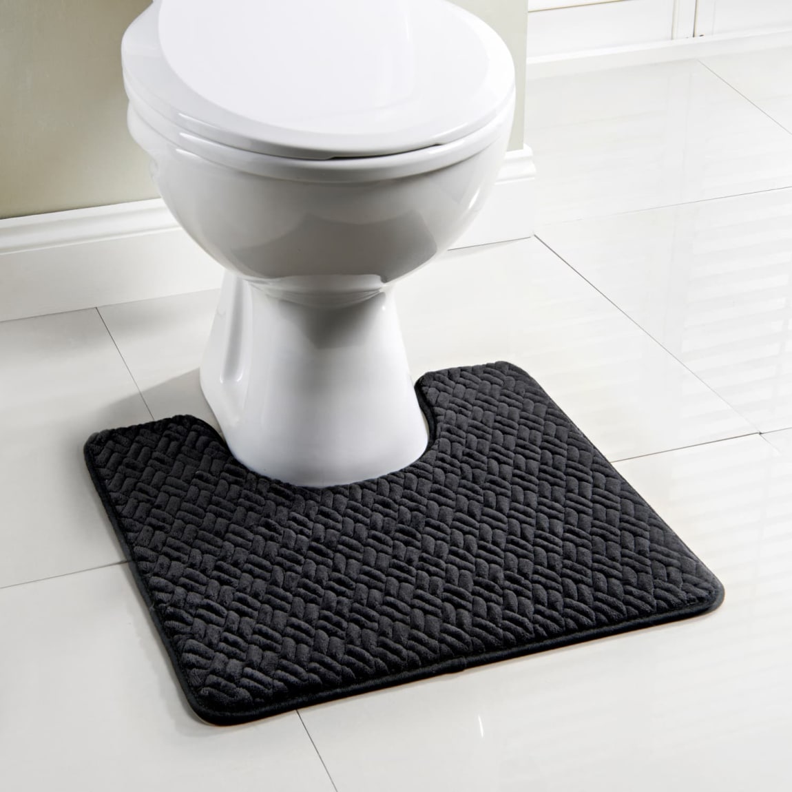 404631-addis-chevron-embossed-memory-foam-pedestal-mat-2