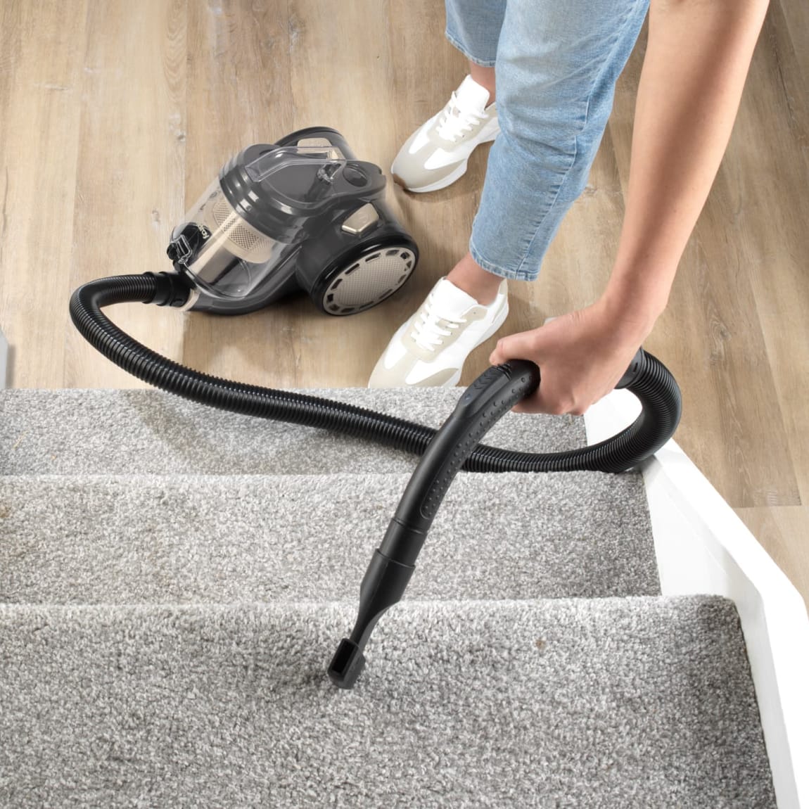 404681-beldray-compact-cylinder-vacuum1