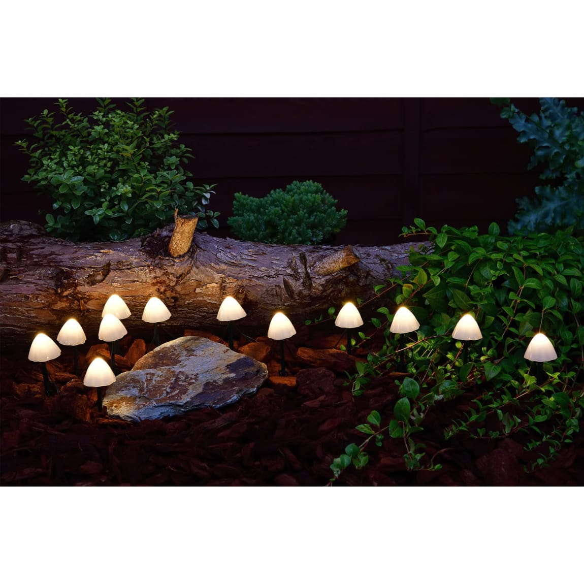 404810-12-solar-powered-mushroom-lights-2