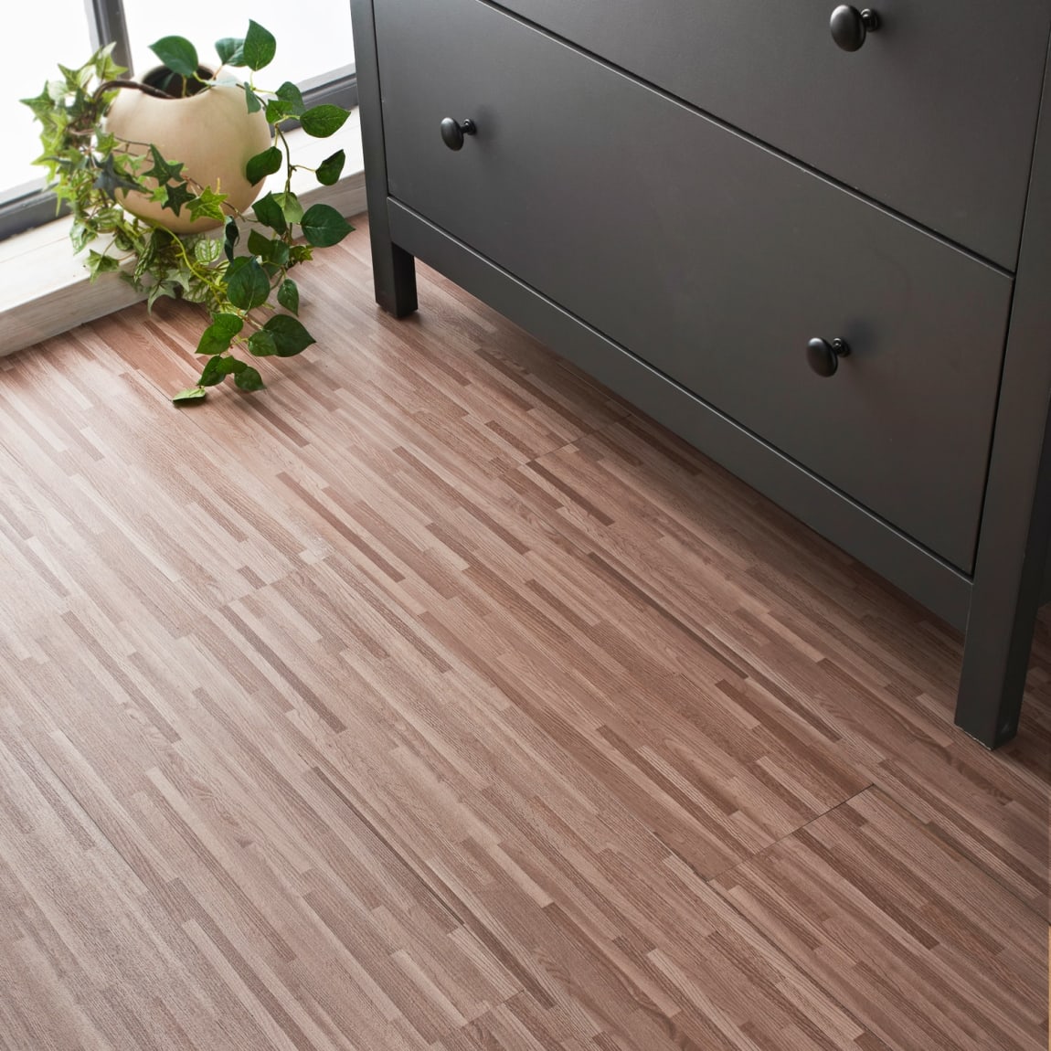 405053-self-adhesive-brown-stripe-effect-vinyl-floor-plank-4