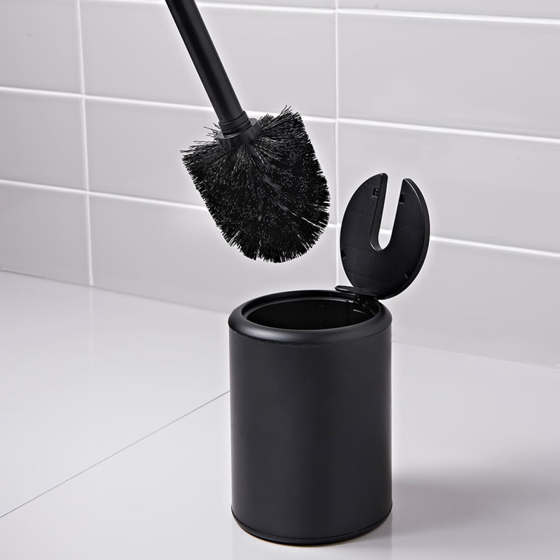 406264-open-lid-toilet-brush-black-2