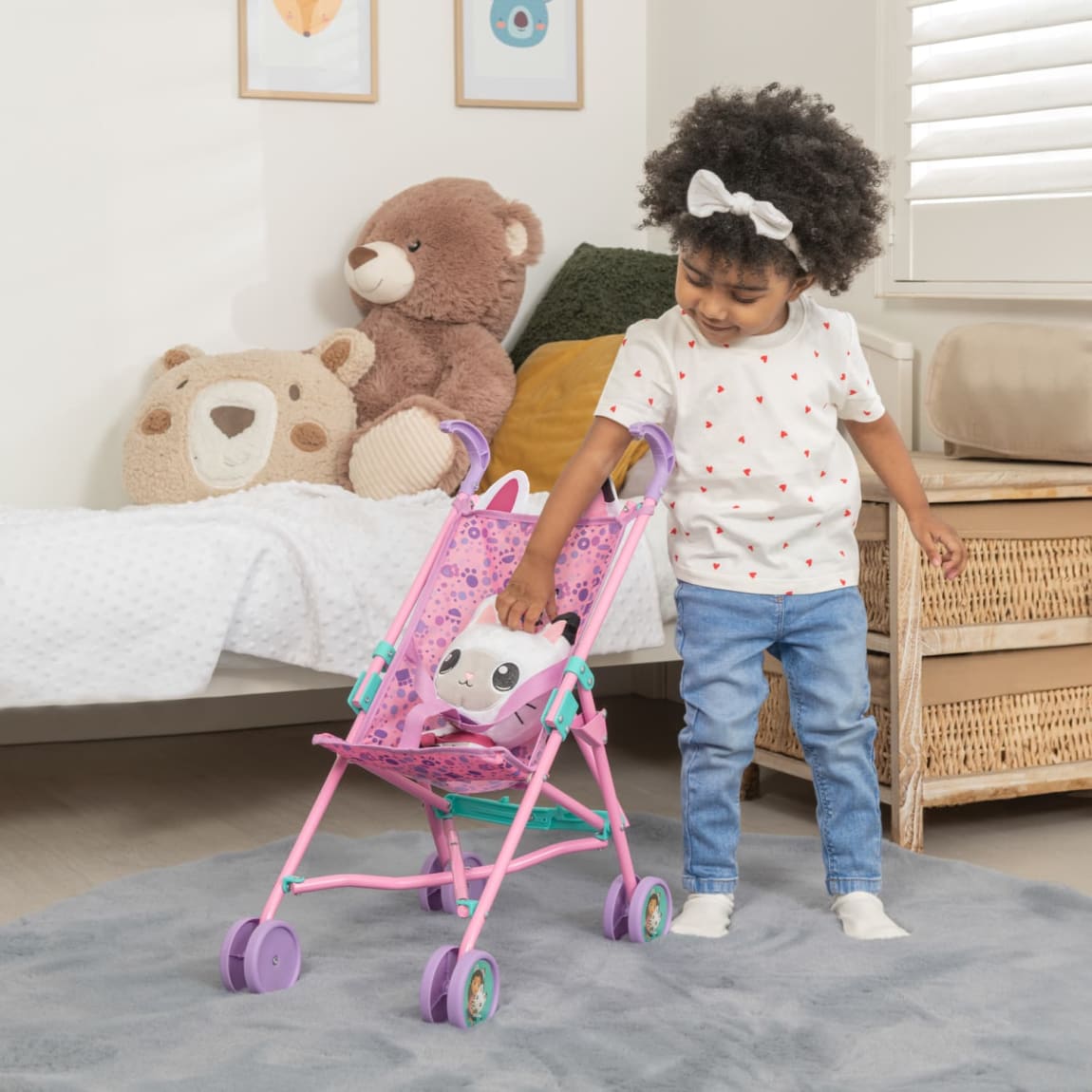 406276-gabbys-dollhouse-pram-5