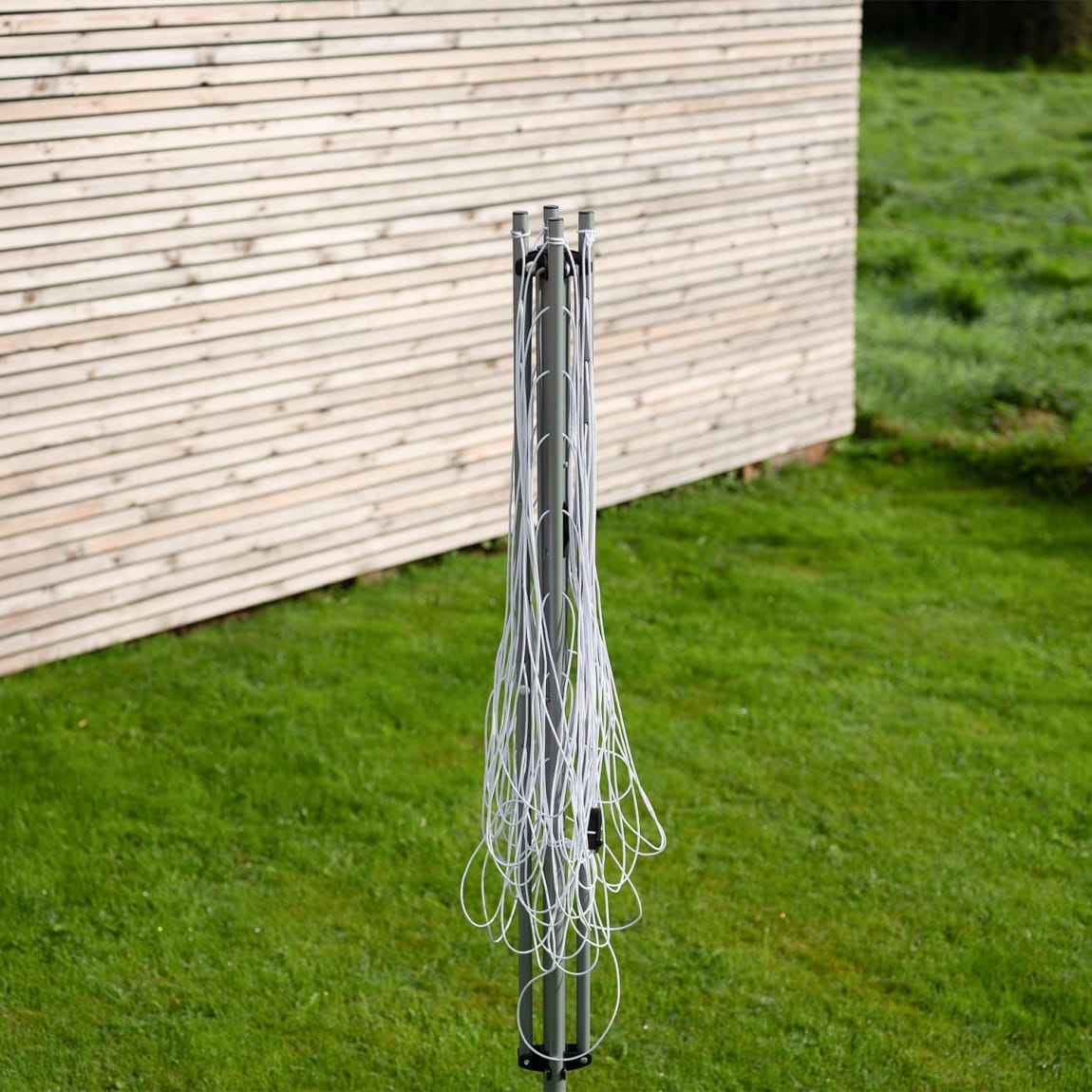 406827-addis-outdoor-rotary-airer-40m