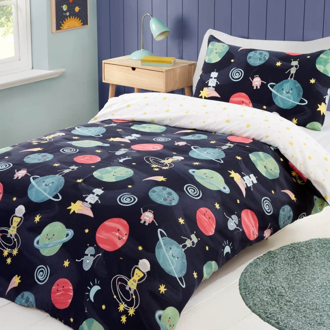 406931-toddler-blue-space