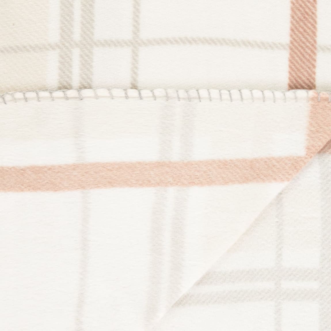 407169-printed-polar-fleece-throw-natural-3