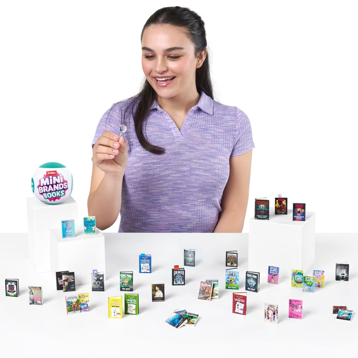 407641-zuru-mini-brands-book-2