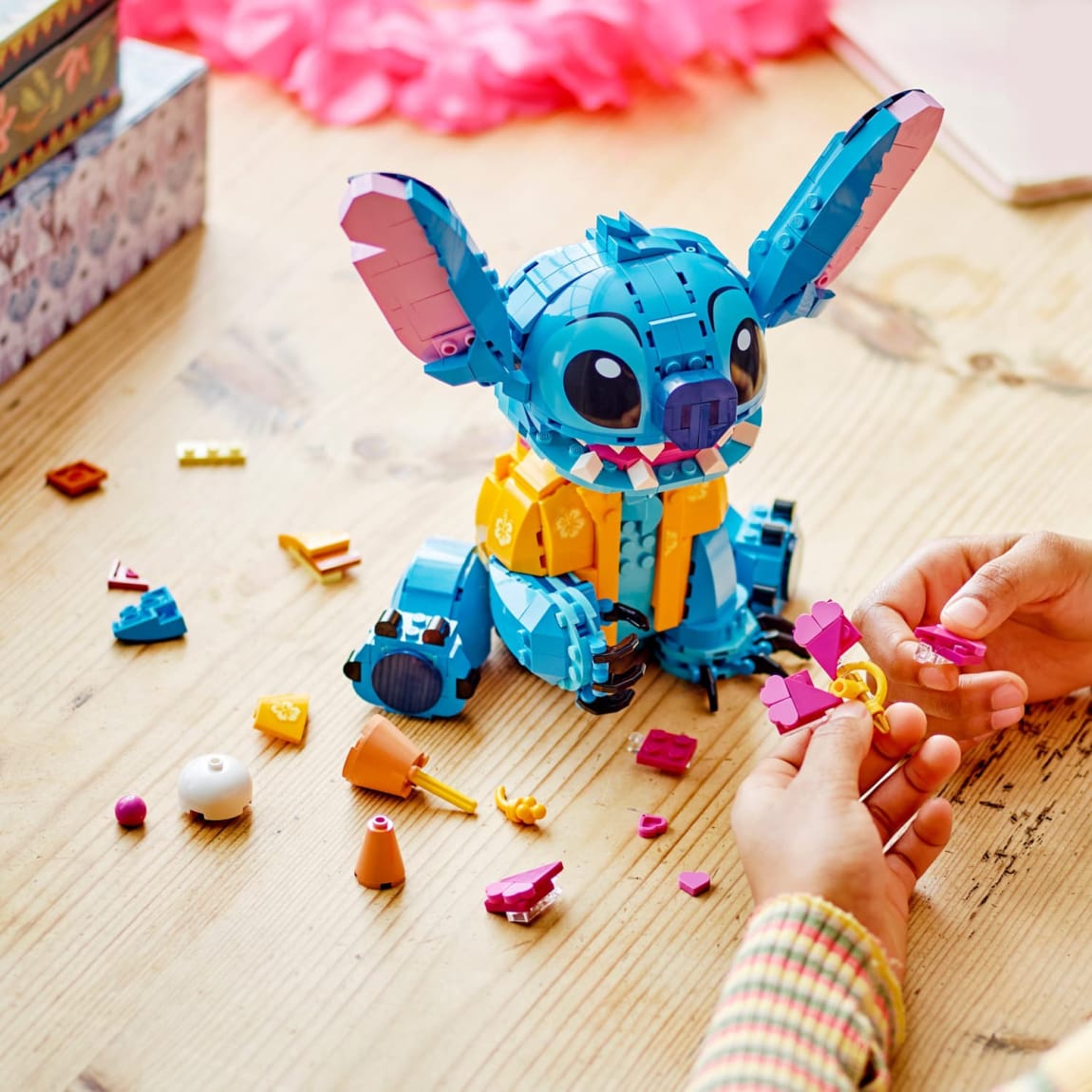 408331-lego-disney-stitch-2