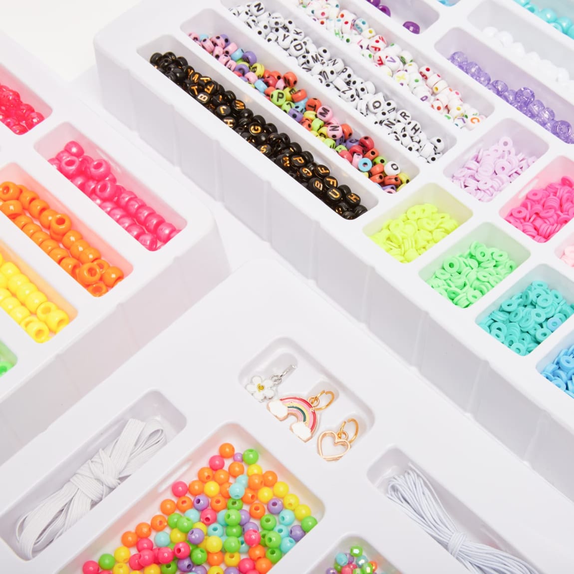 408563-deluxe-concert-bracelets-and-scruncheeze-diy-kit-8