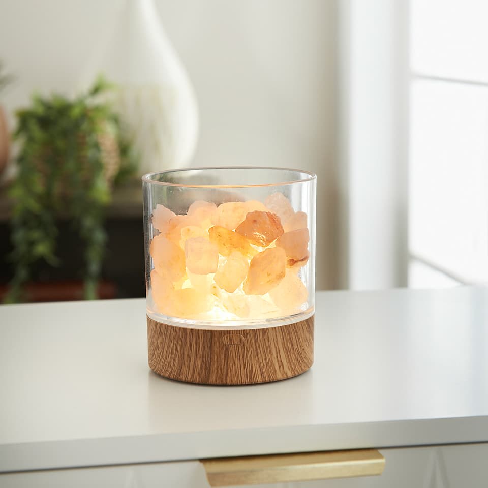 409748-restore-himalayan-rock-salt-lamp-and-essential-oil-5