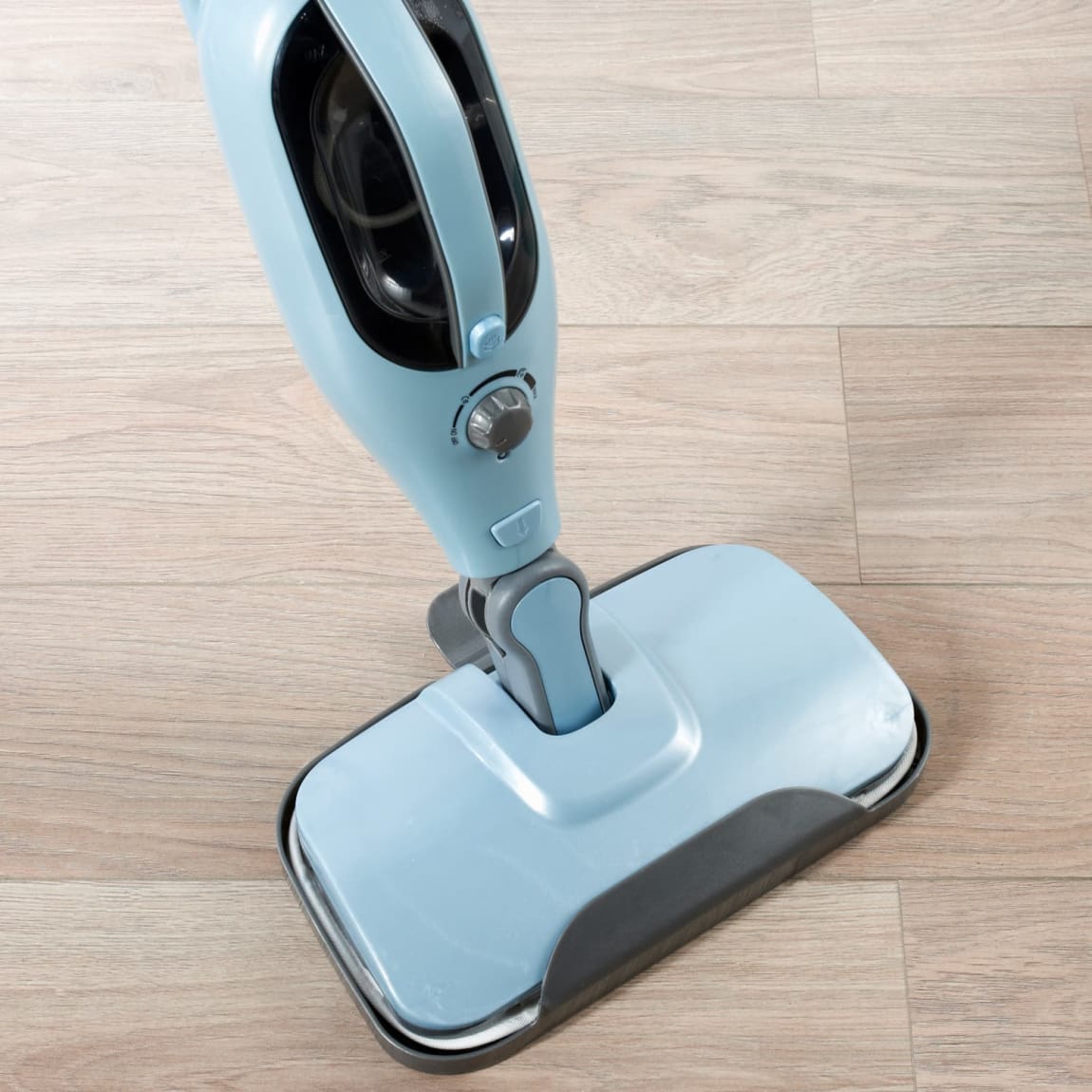 409782-goodmans-12-in-1-steam-cleaner-3