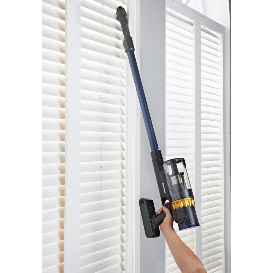 409857-blaupunkt-powerforce-anti-tangle-25_9v-cordless-vacuum-5