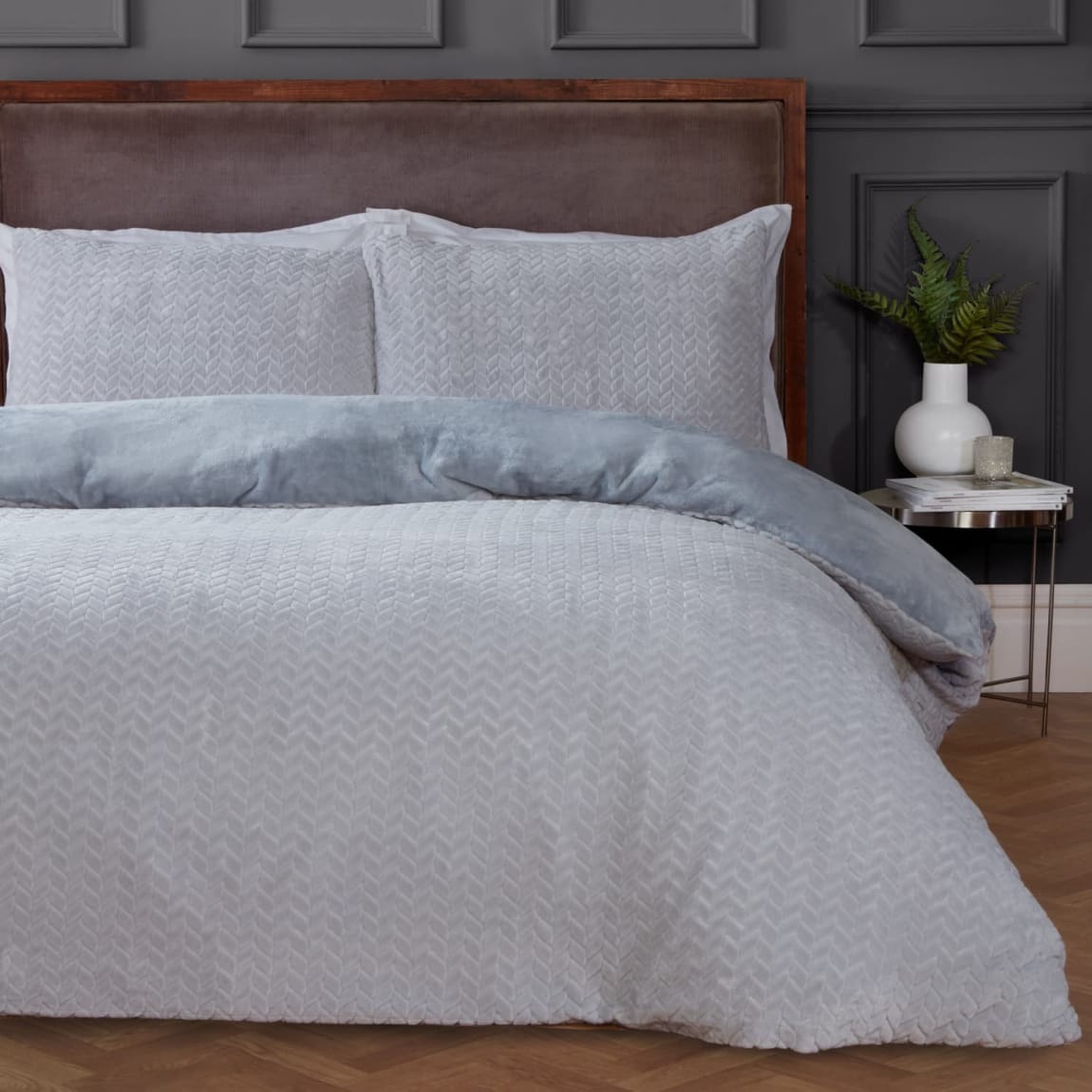 412908-412911-jacquard-flannel-duvet-set-double-king-silver