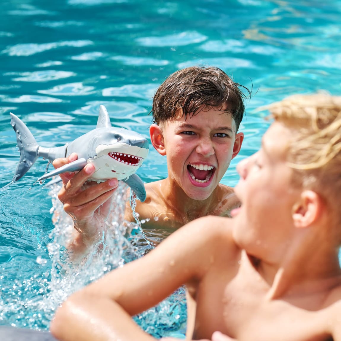 412915-zuru-robo-alive-great-white-shark-5