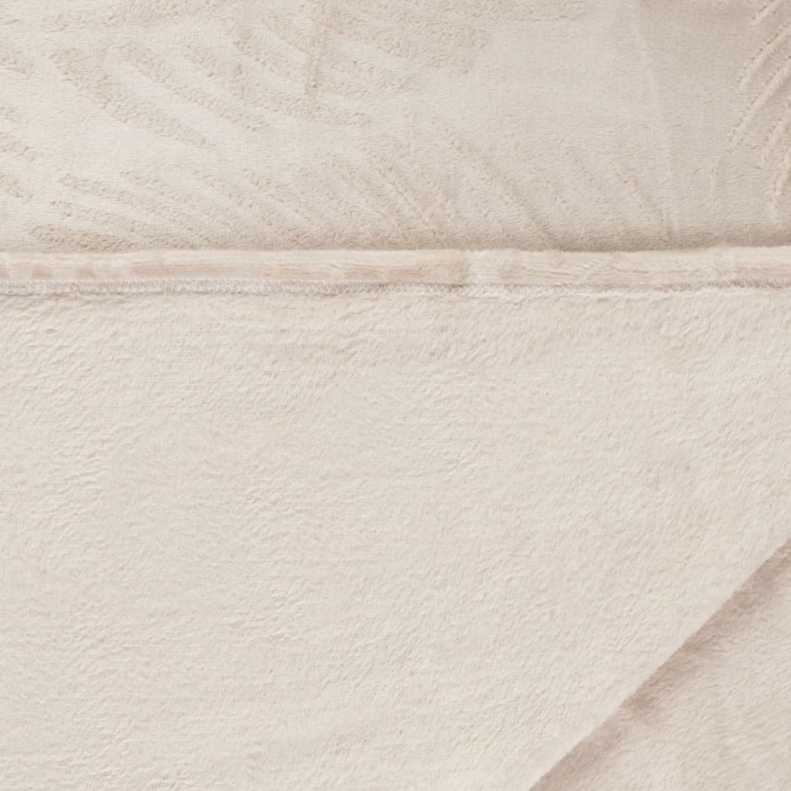 413136-carved-super-soft-throw-mink-4