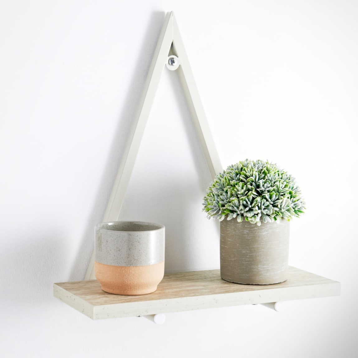 413785-tromso-triangle-shelf