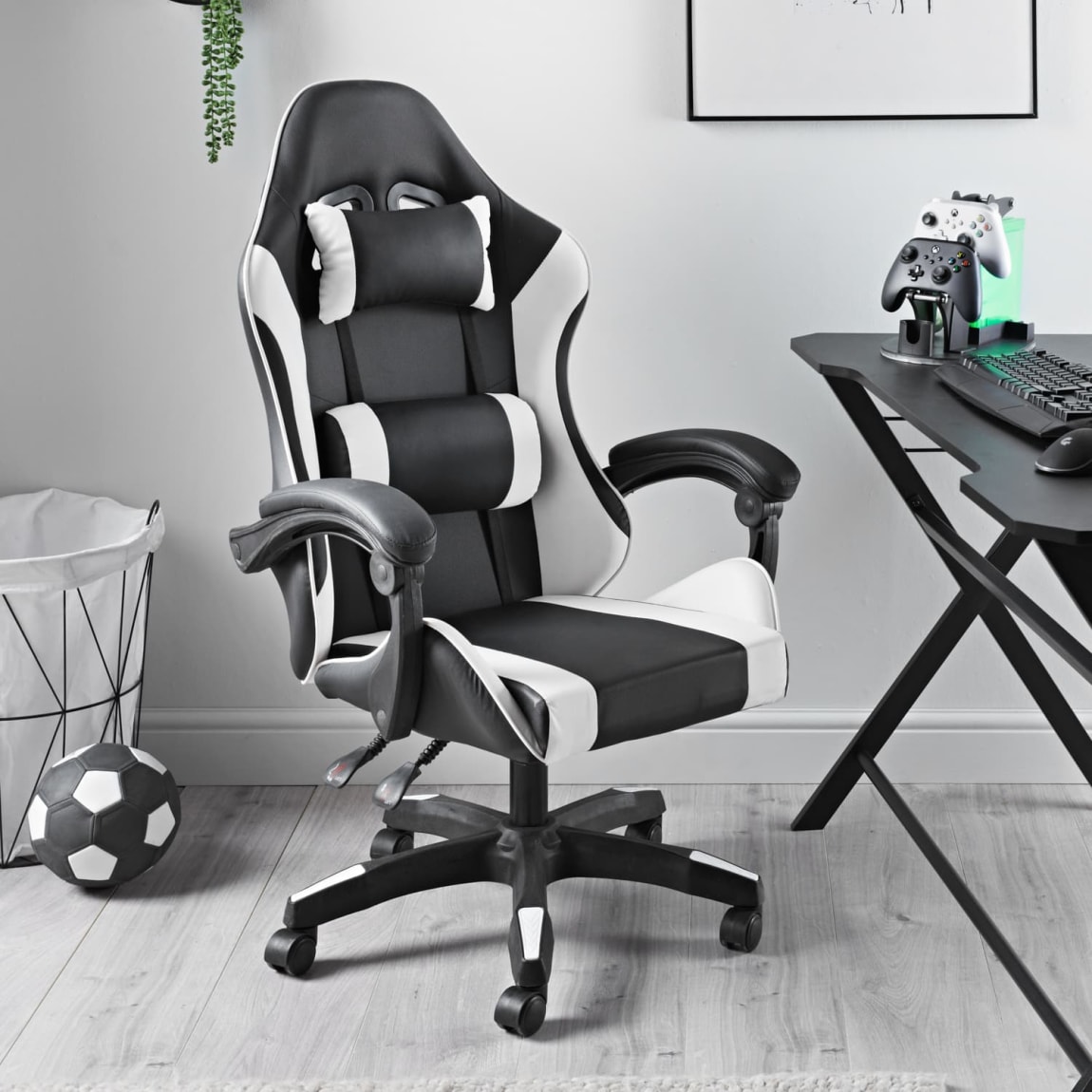 415228-gaming-chair