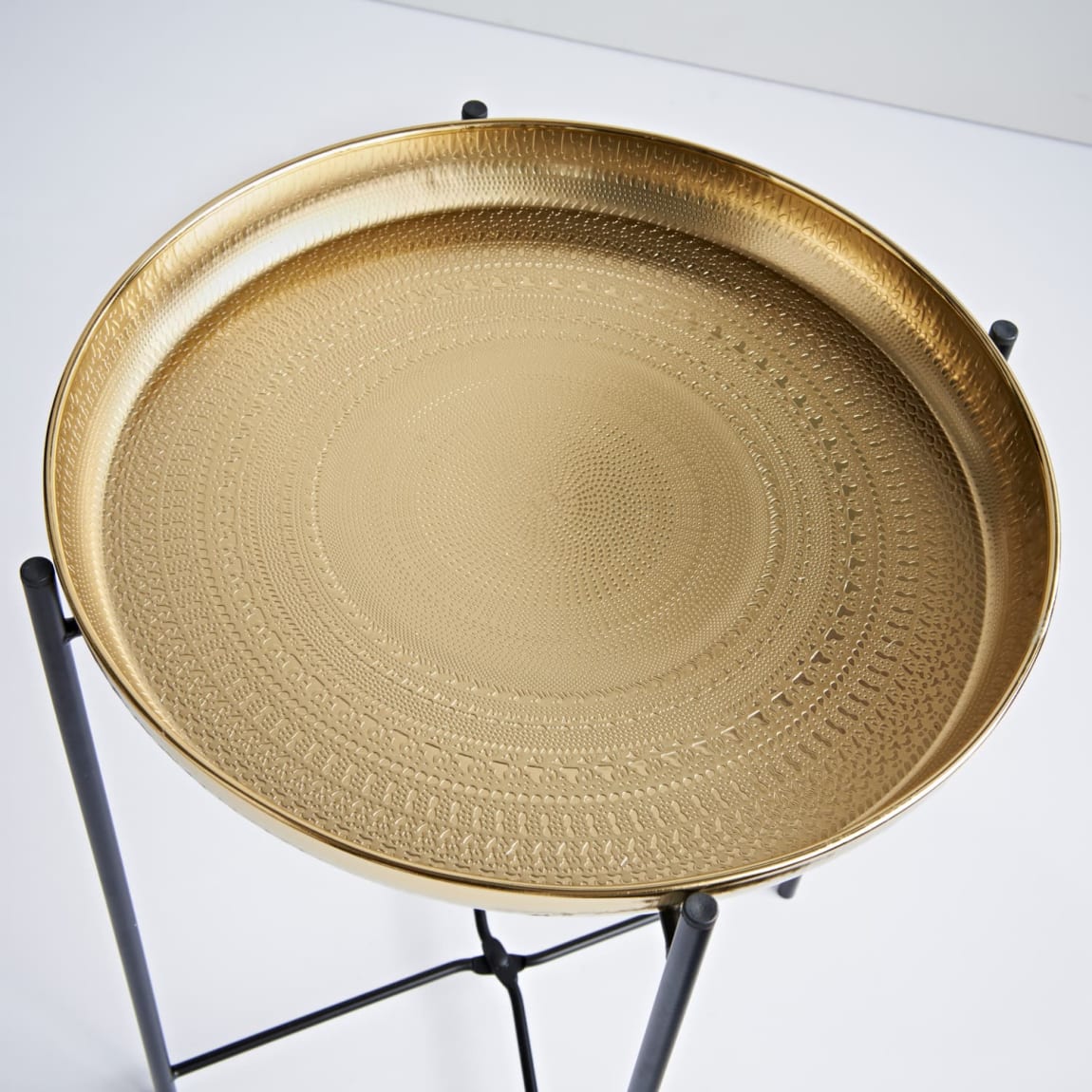 417003-home-collection-gold-tray-table-2