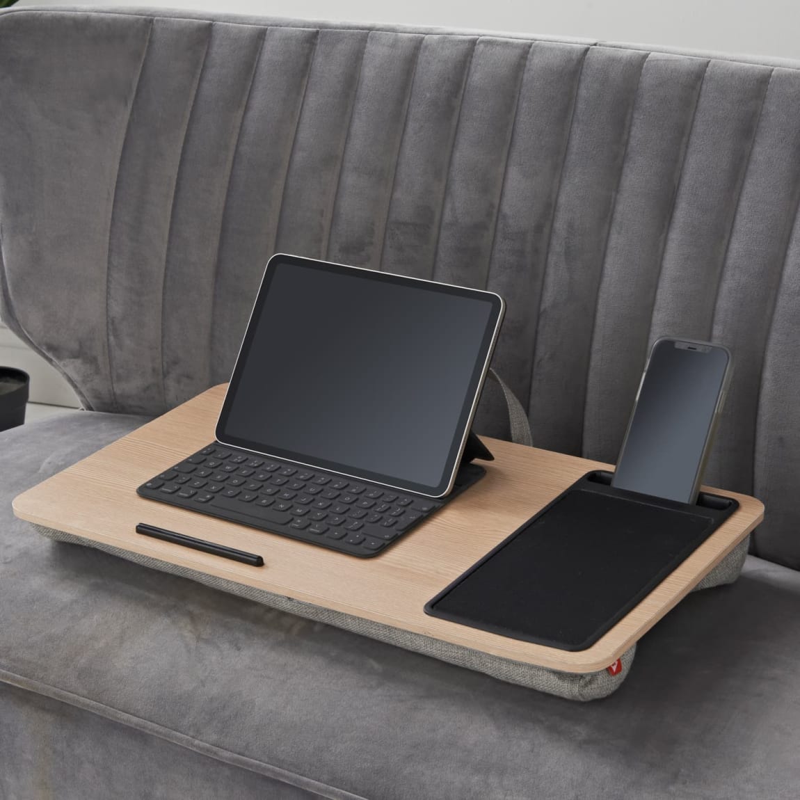 417083-simply-laptop-cushion-2