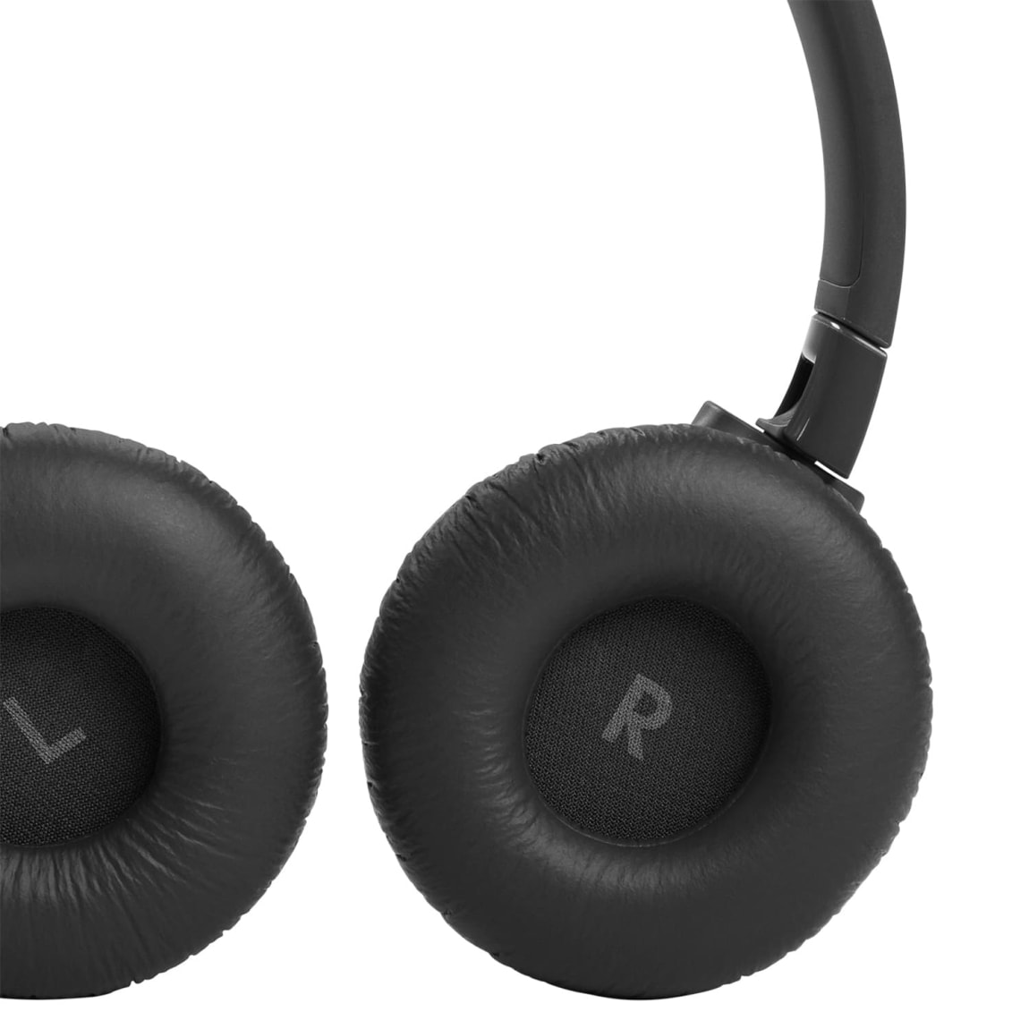 417139-jbl-noise-cancel-headphones-5