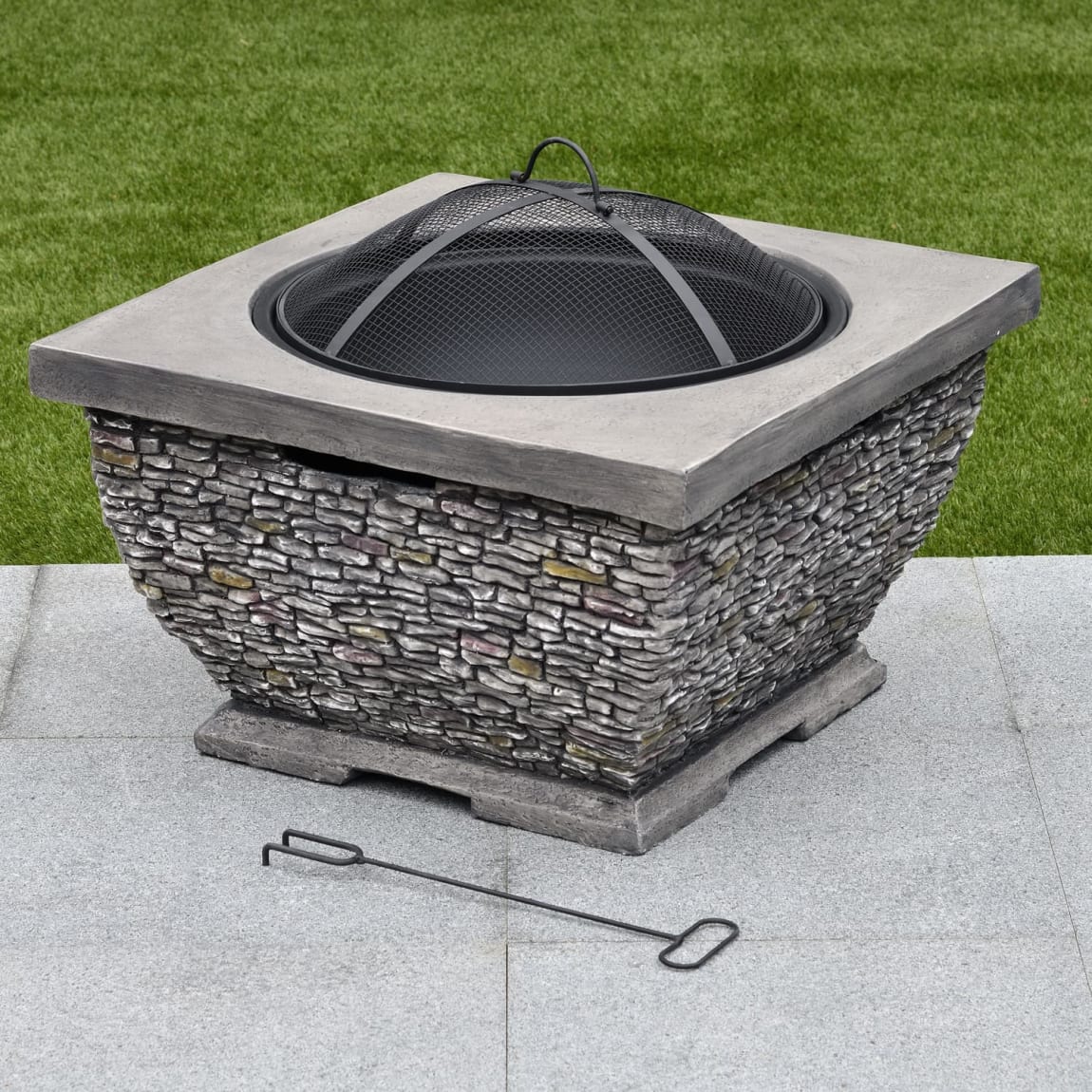 417161-hampshire-brick-effect-square-firepit