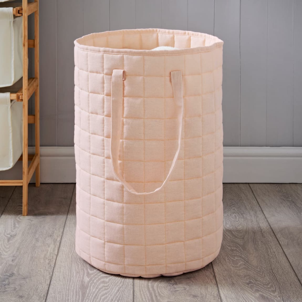 417267-quilted-laundry-bag-pink