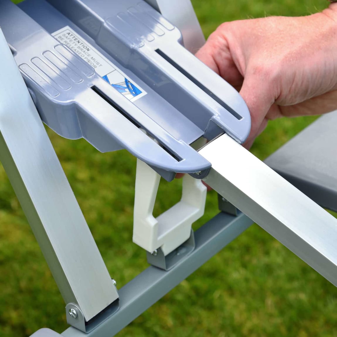 417291-4-seater-folding-picnic-table-6